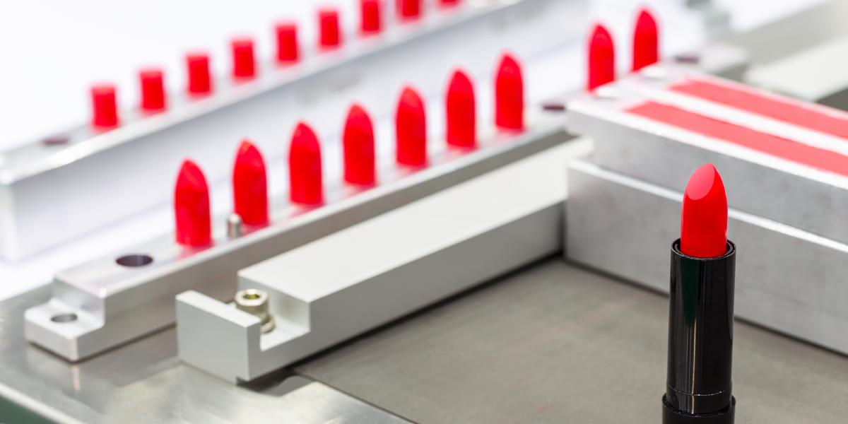 red-lipstick-factory-manufacturing