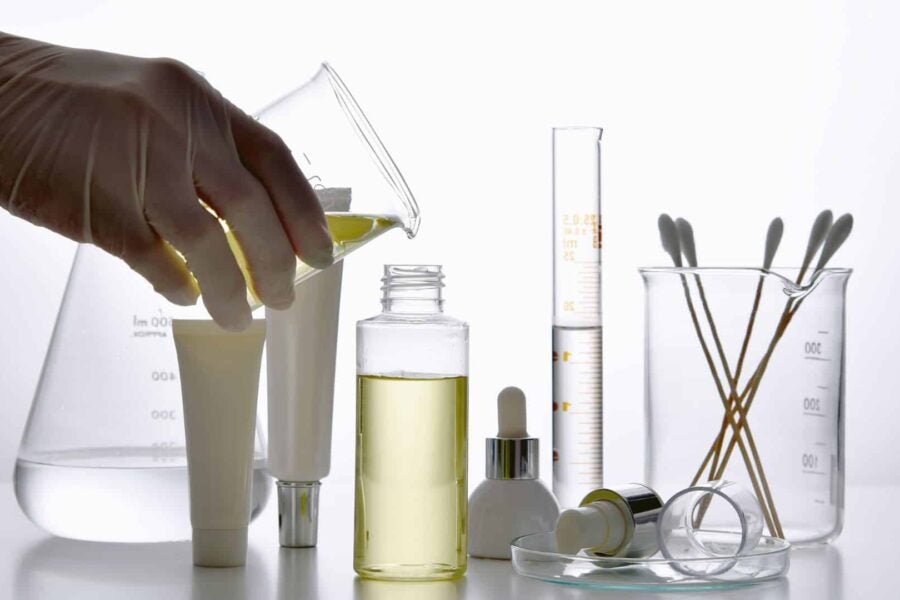 Étude de cas : Vigon International produit des FDS conformes pour l'industrie des arômes et des parfums grâce à la plateforme de création de FDS 3E Generate