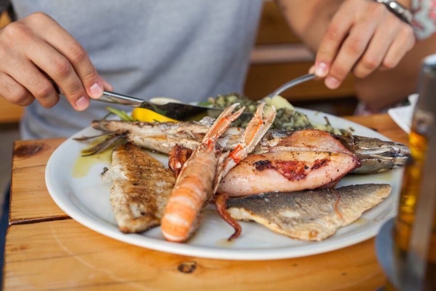 La FDA fait le point sur les activités relatives aux PFAS et constate leur présence dans certains échantillons de fruits de mer