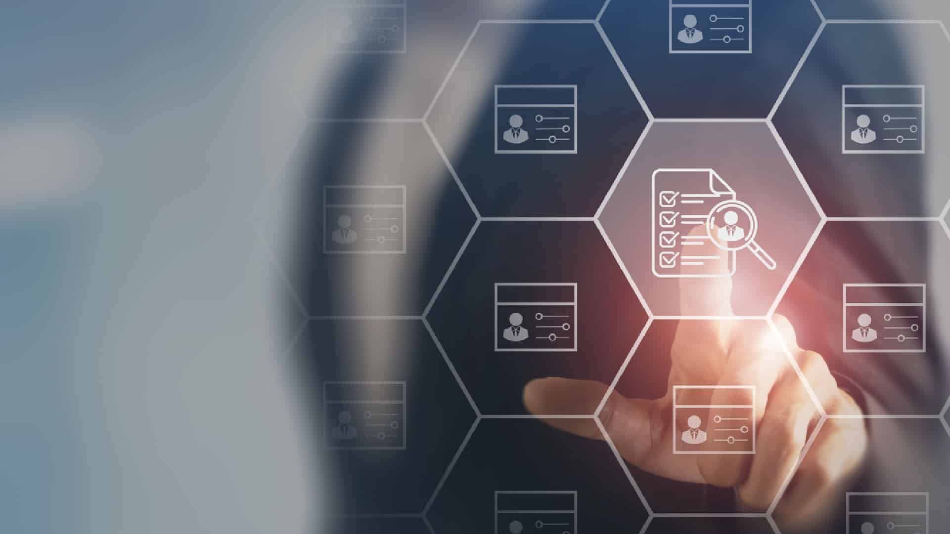 コンプライアンスと成長を可能にするその他のソリューションをご覧ください。